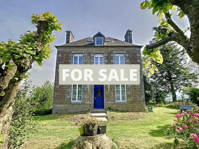 House in Le Mesnil-Adelee, Normandie 12004065