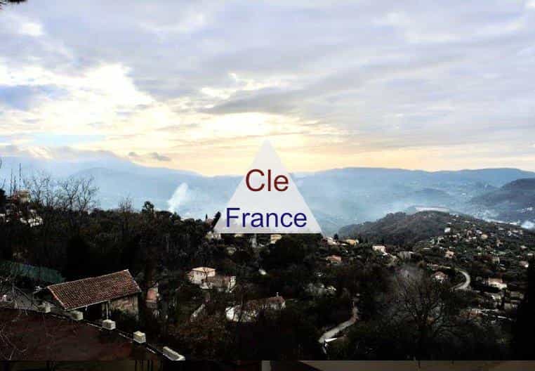 Rumah di Berre-les-Alpes, Provence-Alpes-Cote d'Azur 12004102