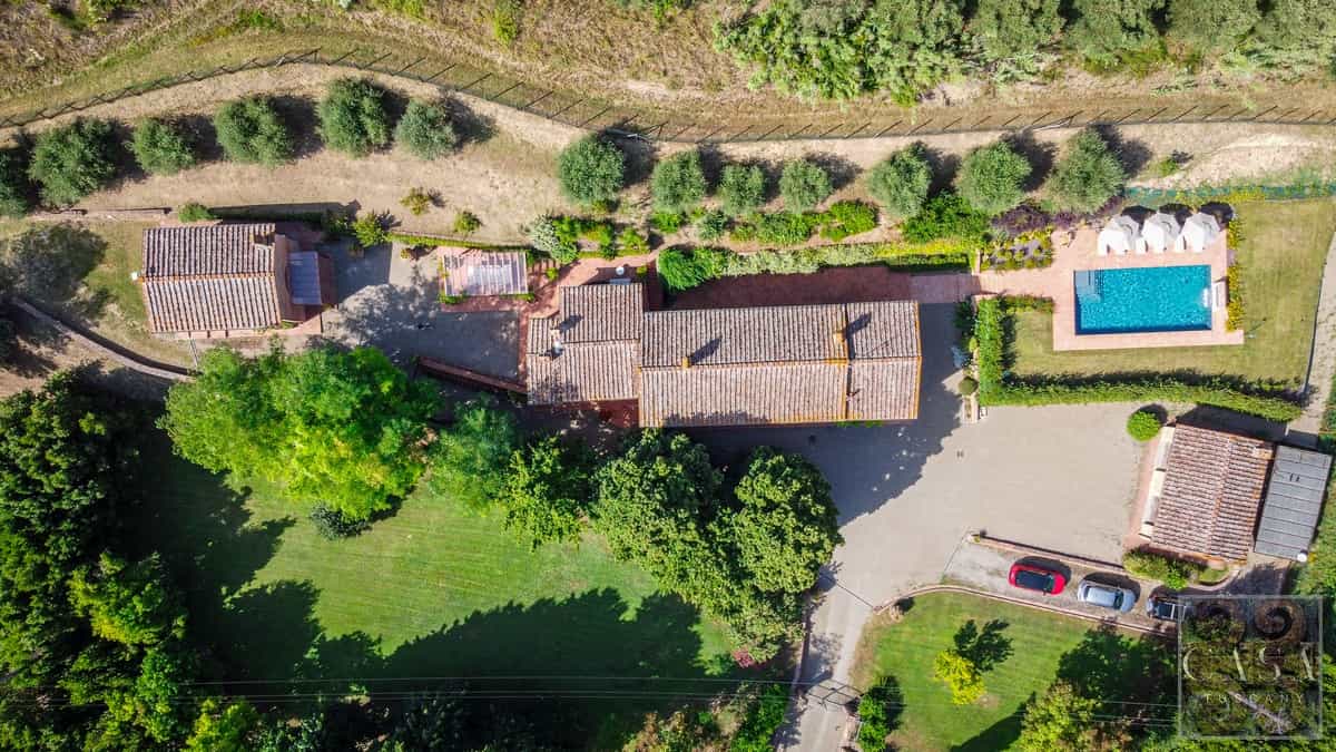 rumah dalam Palaia, Tuscany 12004192
