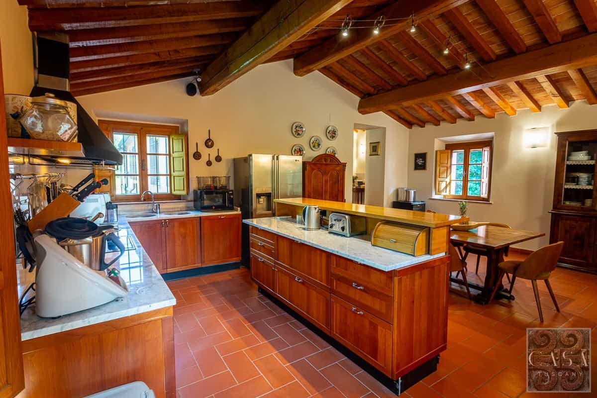 Rumah di Palaia, Tuscany 12004192