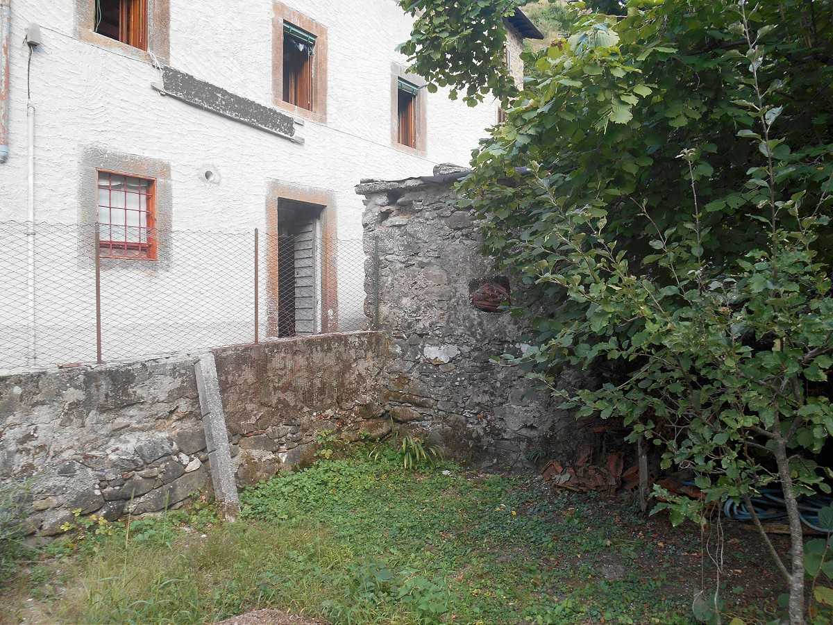 Dom w Fabbriche di Vallico, Tuscany 12004198