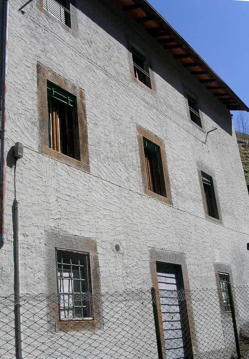بيت في Fabbriche di Vallico, Tuscany 12004198