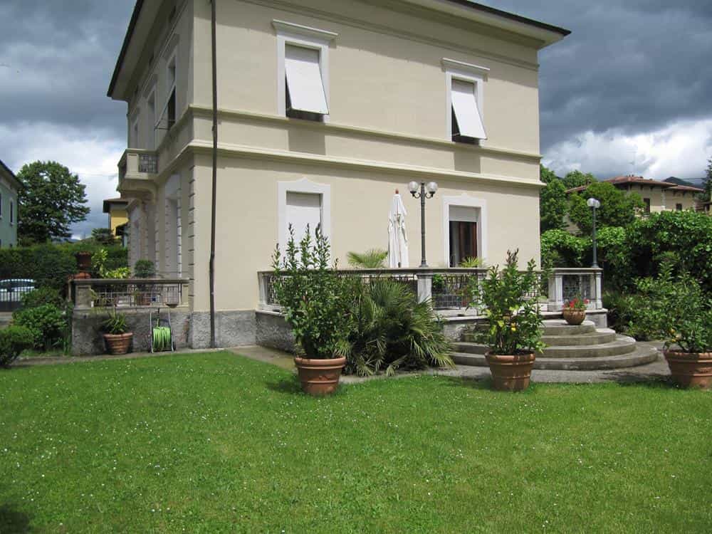 casa no Barga, Tuscany 12004199