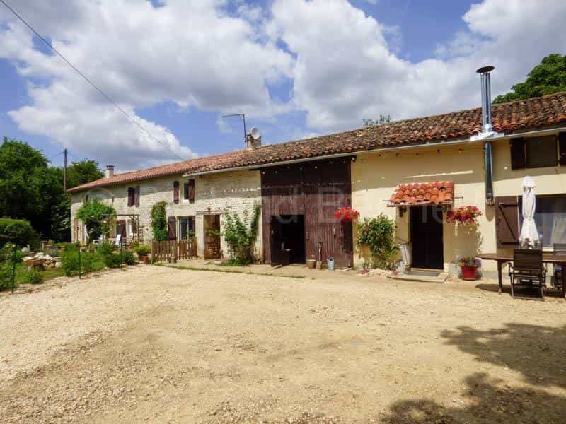 σπίτι σε Sauze-Vaussais, Nouvelle-Aquitaine 12004214