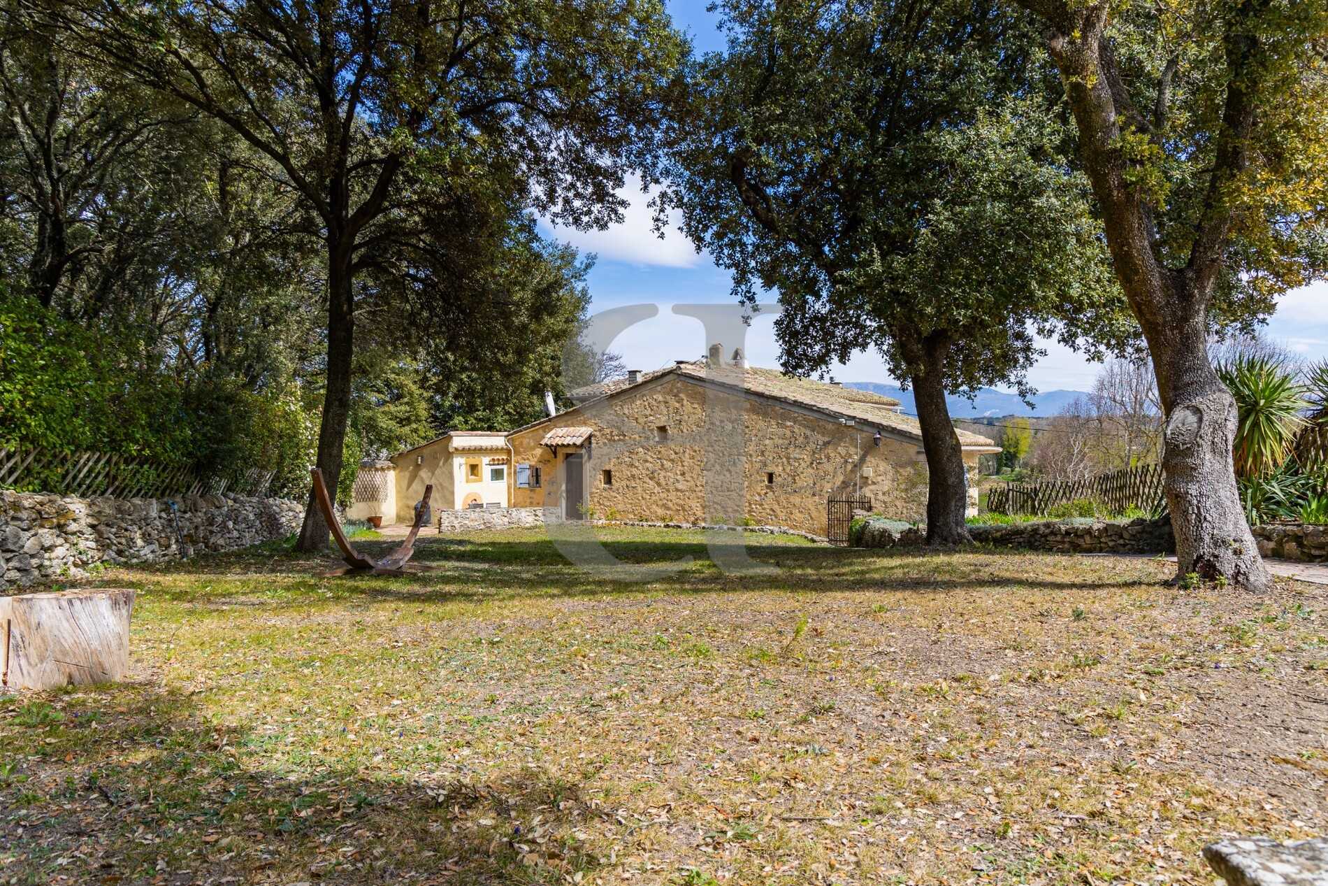 Casa nel Grignan, Auvergne-Rhône-Alpes 12004296