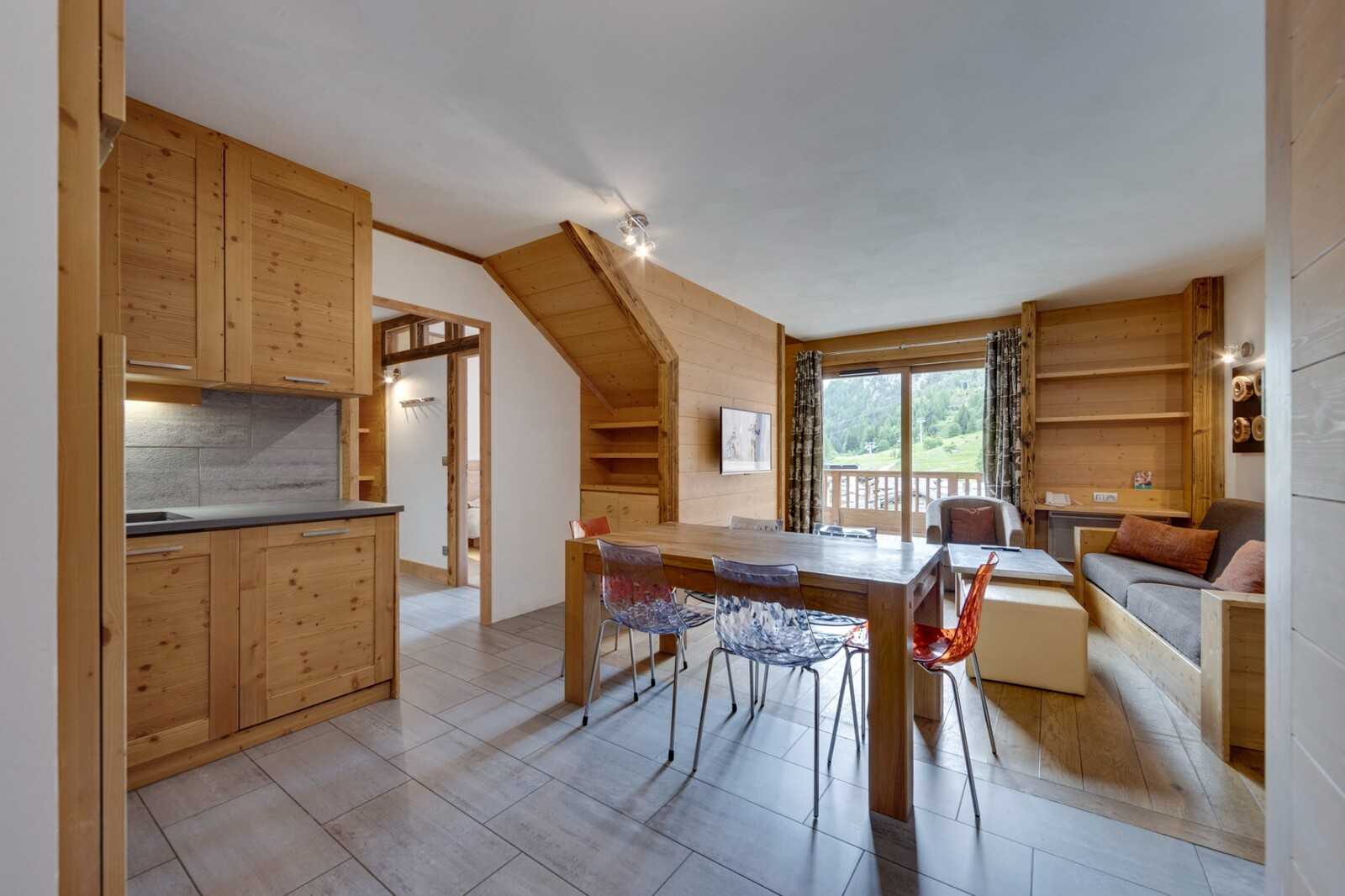Condominium in Val-d'Isere, Auvergne-Rhone-Alpes 12004305