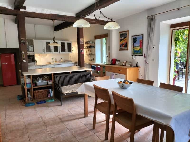 Dom w Castelnau-Magnoac, Occitanie 12004311