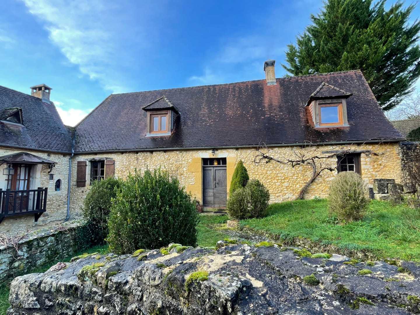 House in Aubas, Nouvelle-Aquitaine 12004344