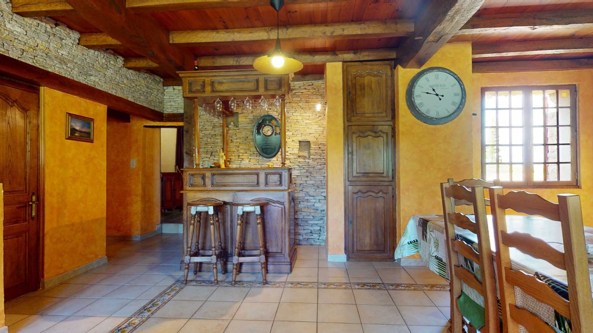 Talo sisään Sarlat-la-Canéda, Nouvelle-Aquitaine 12004382