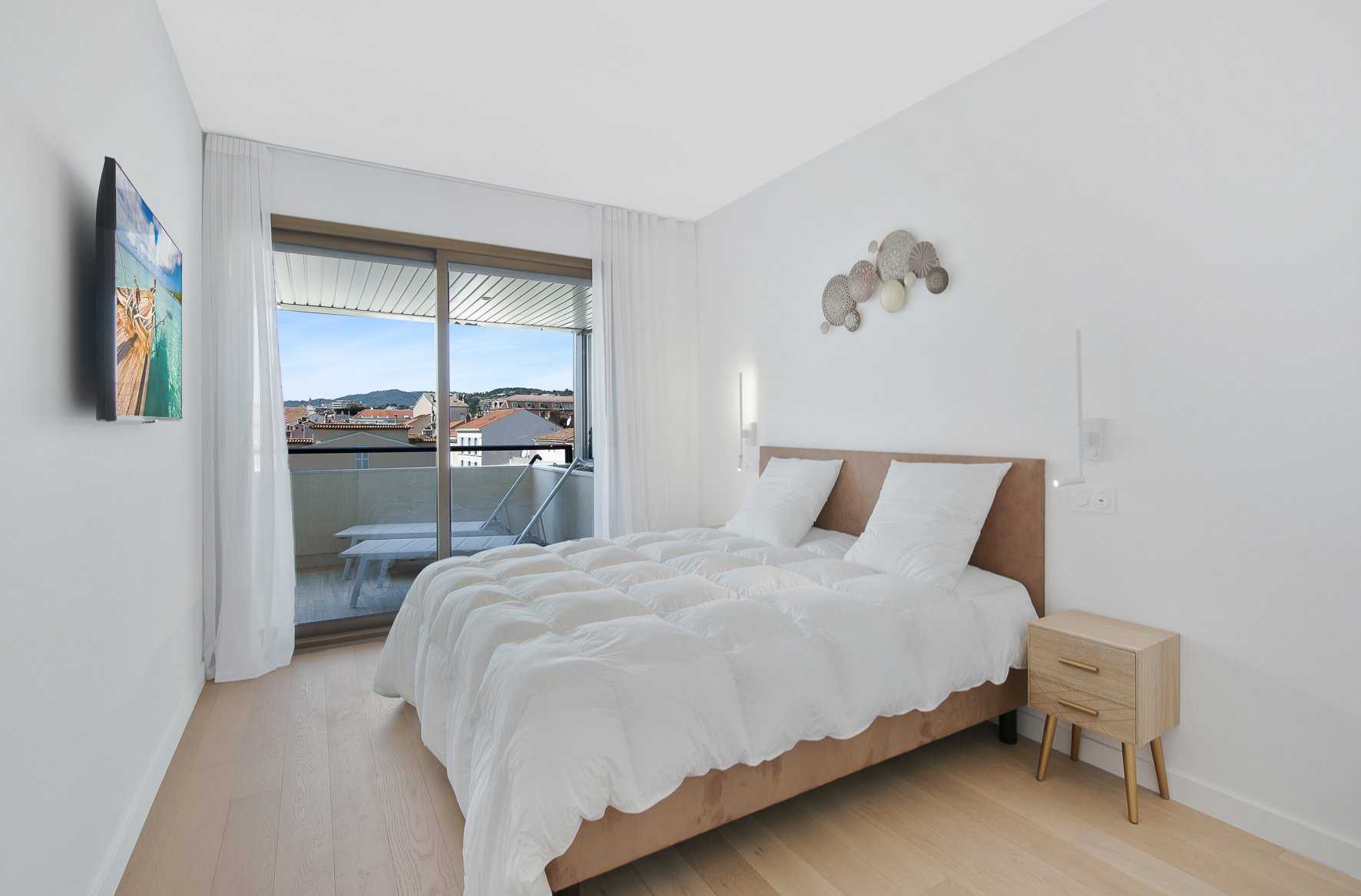 公寓 在 Cannes, Provence-Alpes-Côte d'Azur 12004408