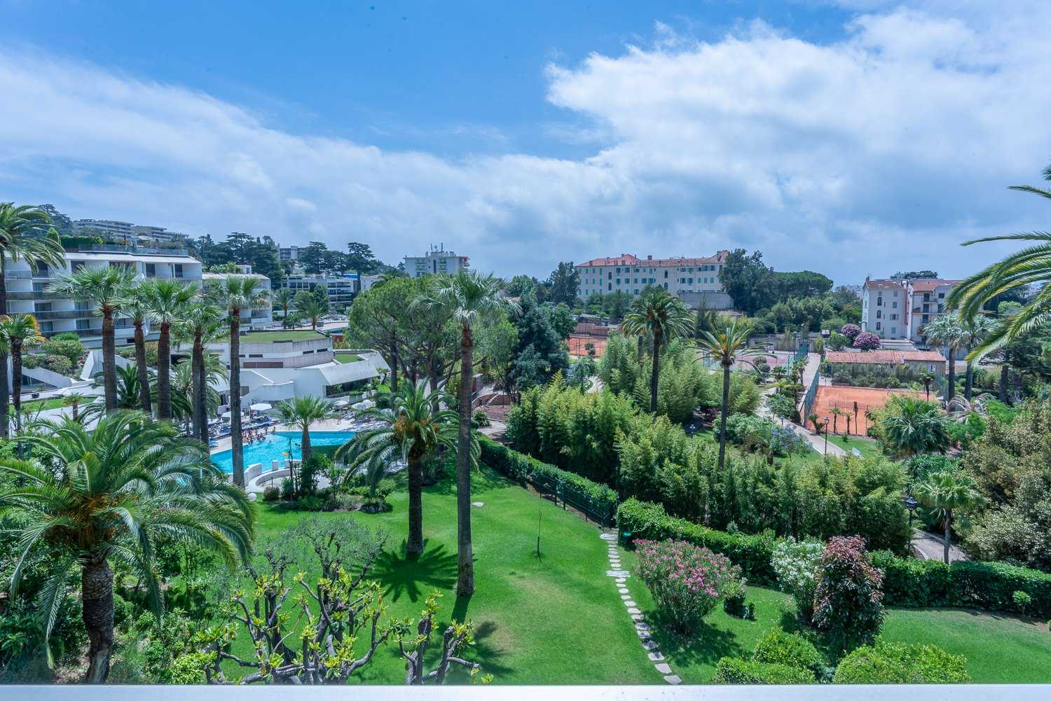 Condominio nel Cannes, Provenza-Alpi-Costa Azzurra 12004415