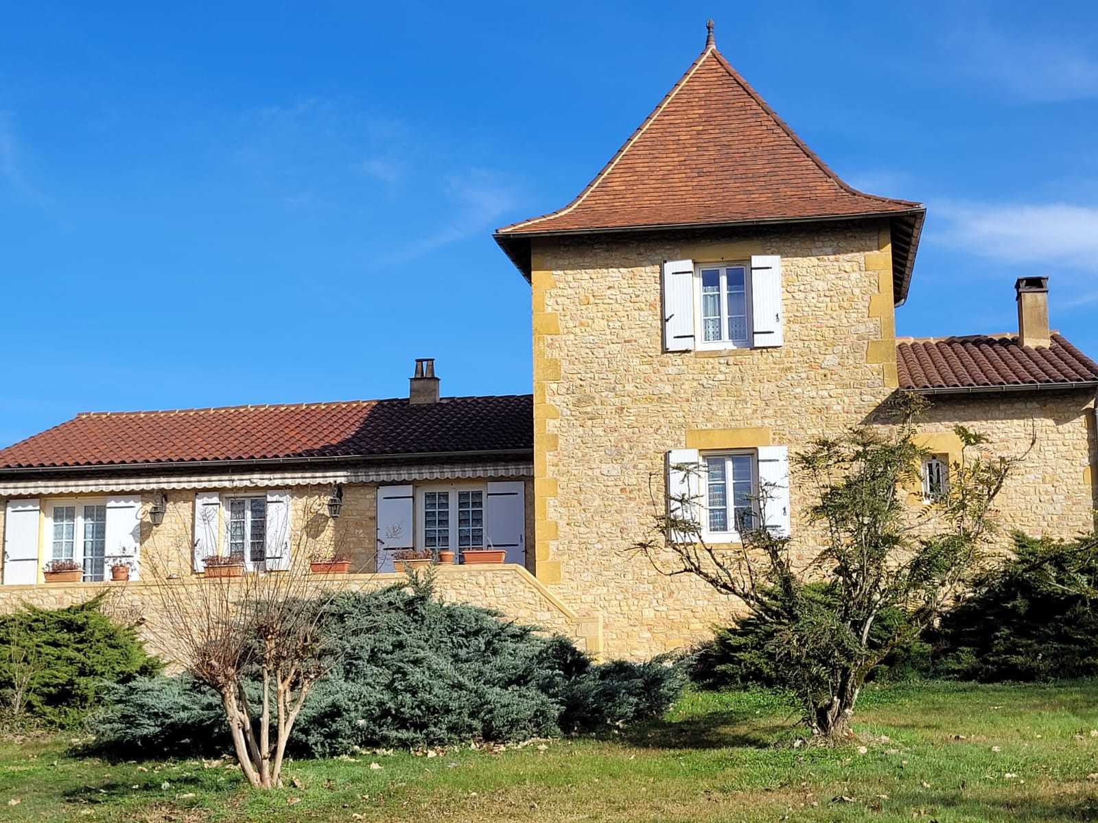 Rumah di Lalinde, Nouvelle-Aquitaine 12004439