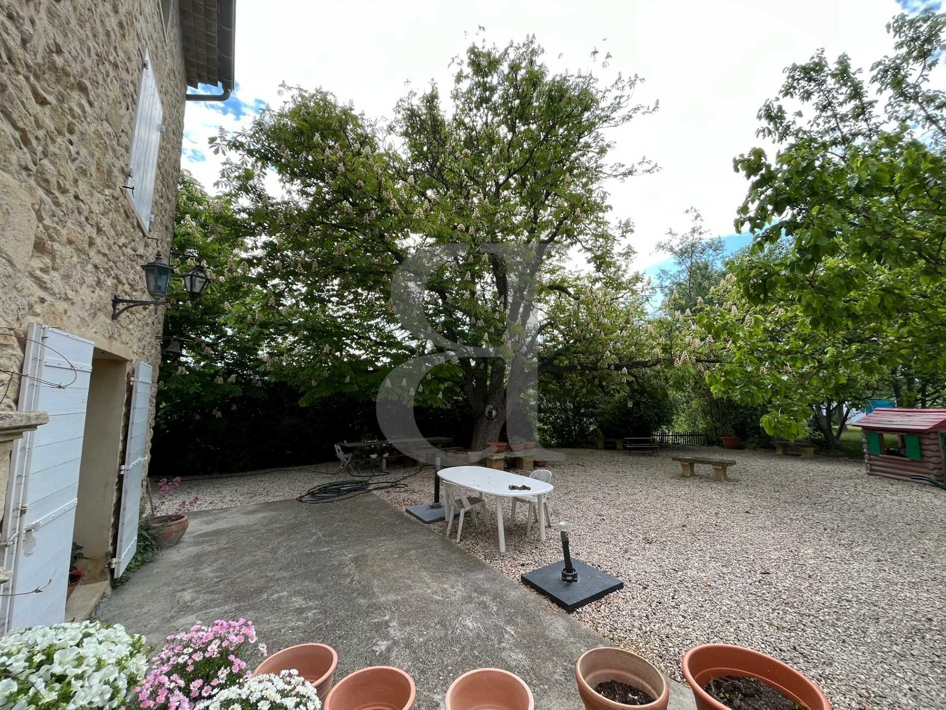 σπίτι σε Bédoin, Provence-Alpes-Côte d'Azur 12004449