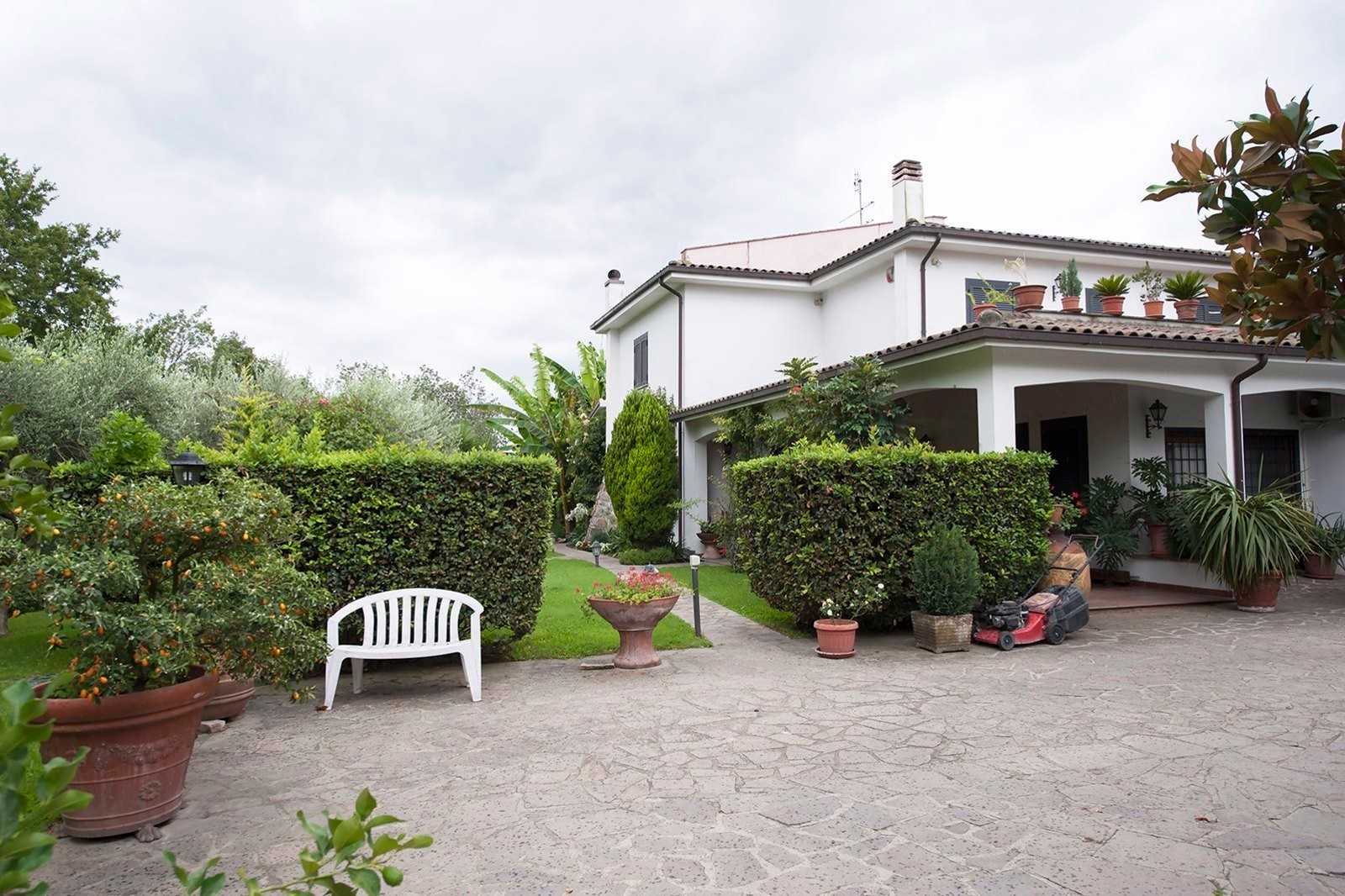 жилой дом в Riano, Lazio 12004640