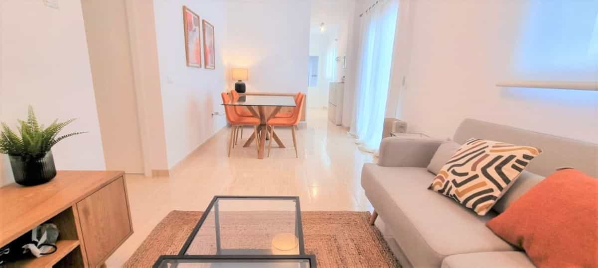 Condominium in Torremolinos, Andalucía 12004740