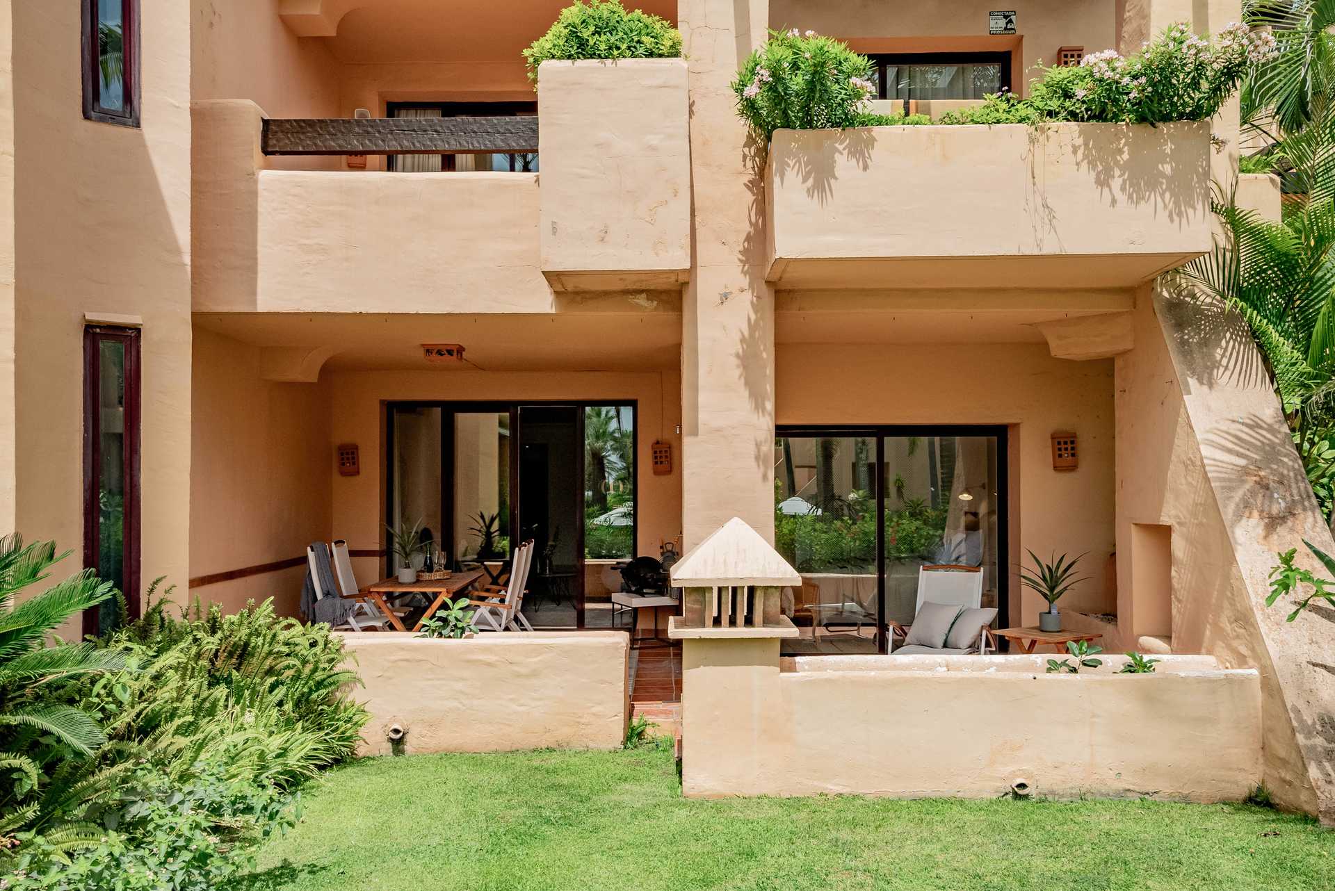 Condominium in Marbella, Andalusia 12005607