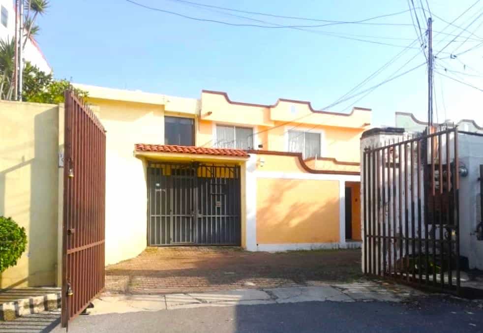 房子 在 库埃纳瓦卡, 莫雷洛斯州 12006337