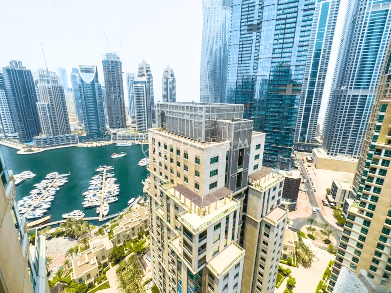 Condominium in Dubai, Dubayy 12006768