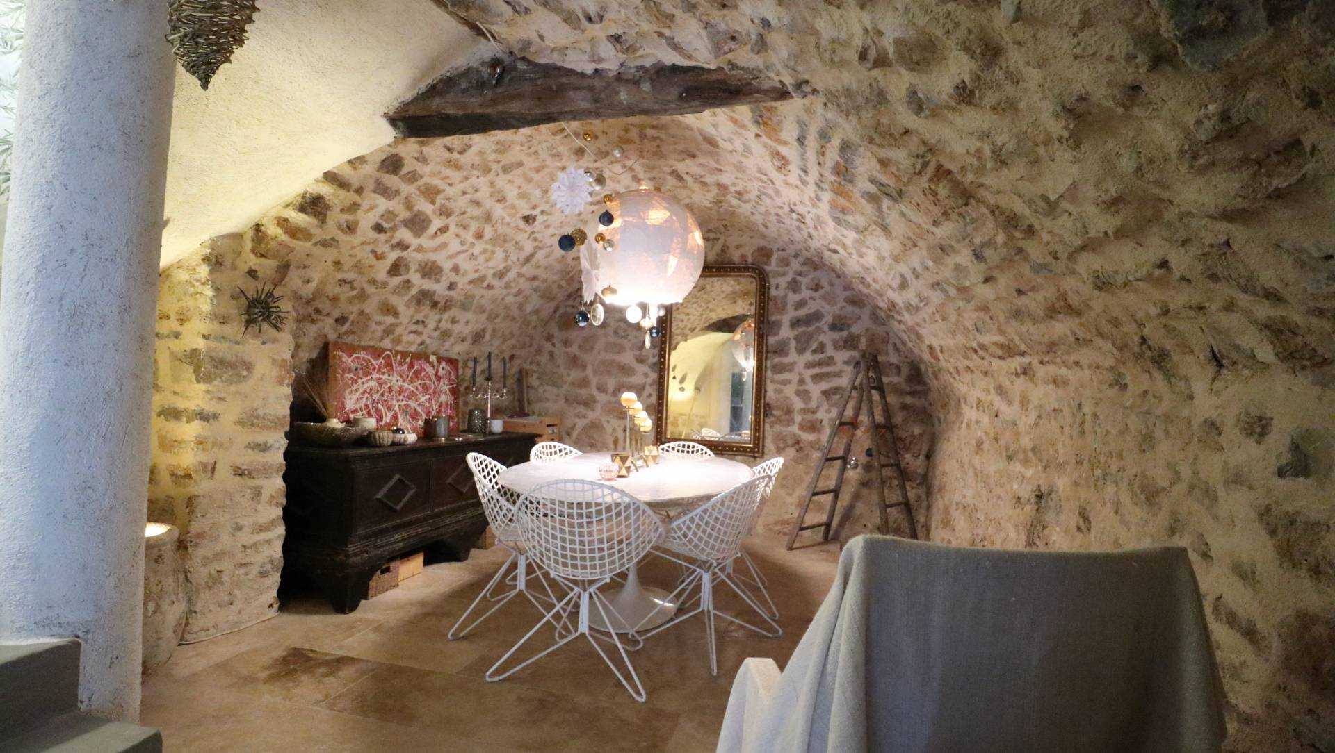 Будинок в Claviers, Provence-Alpes-Côte d'Azur 12007522