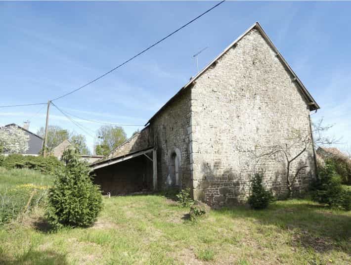Dom w Buais, Normandia 12007590