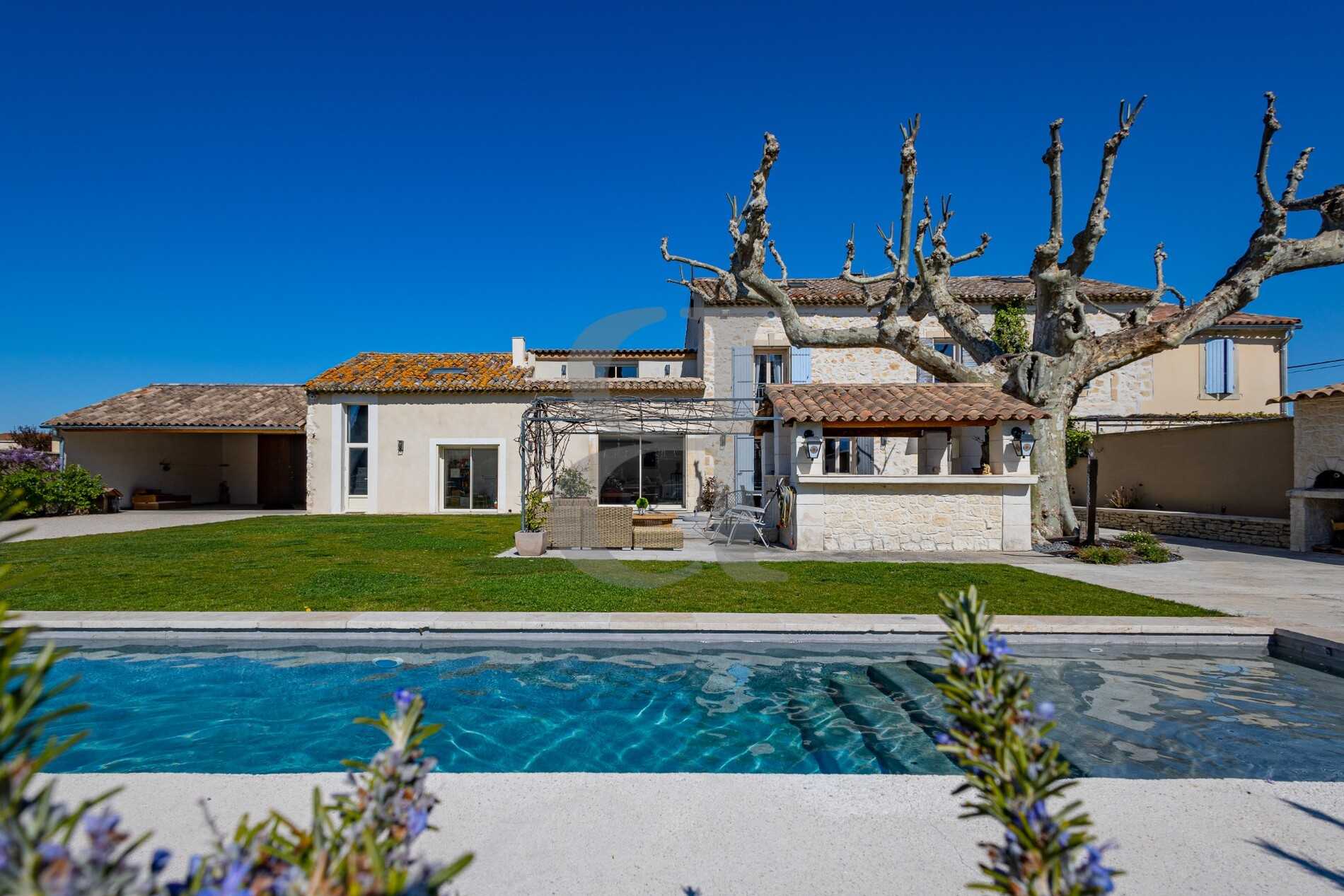 House in Vaison-la-Romaine, Provence-Alpes-Cote d'Azur 12007634