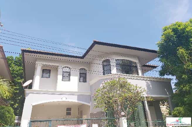 Dom w Muban Ban Seri, Krung Thep Maha Nakhon 12007715