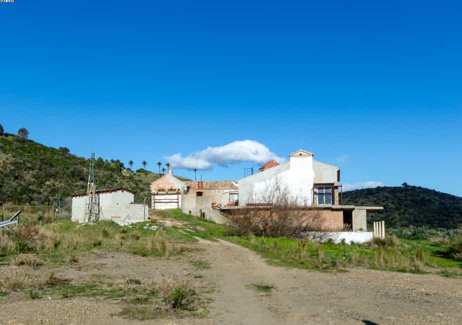 Casa nel Fuengirola, Andalusia 12007933