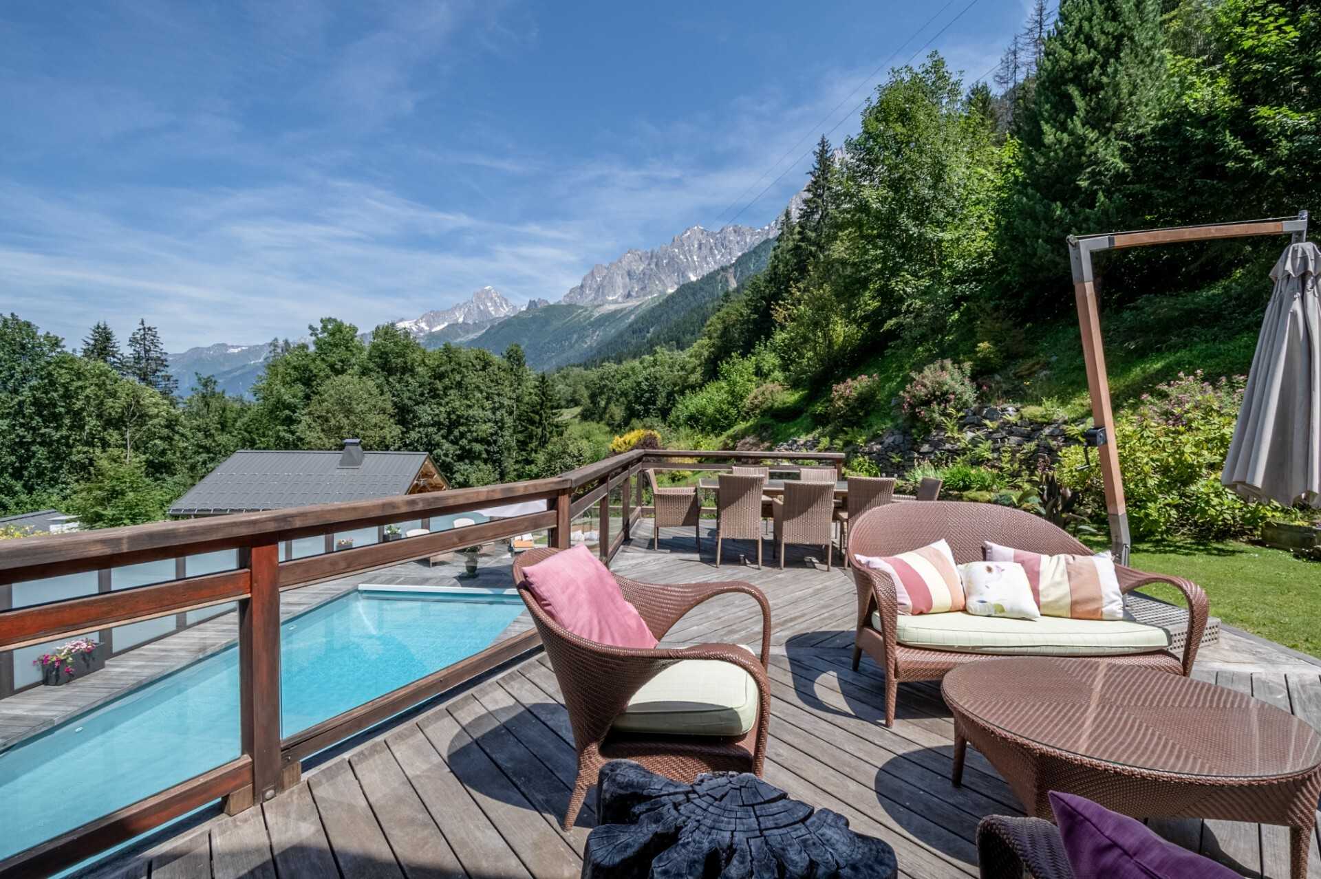 Casa nel Les Praz-de-Chamonix, Alvernia-Rodano-Alpi 12008033