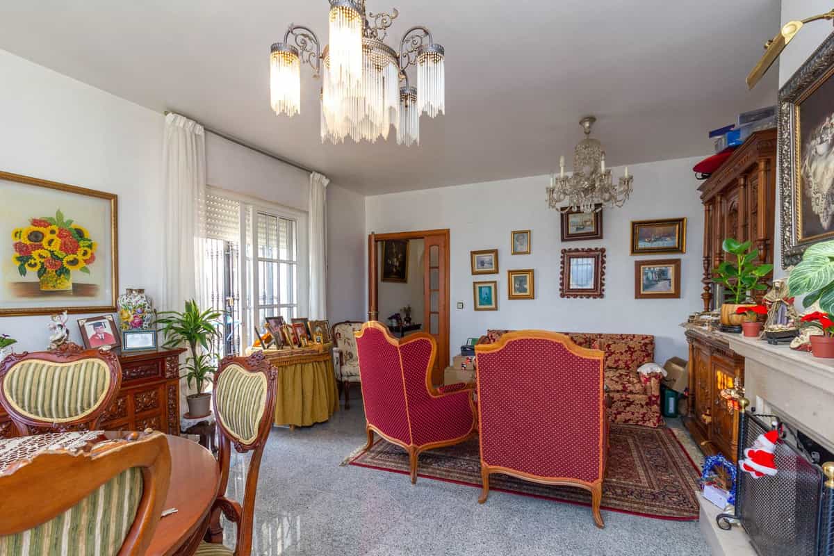 Condominium in Torremolinos, Andalucía 12008037