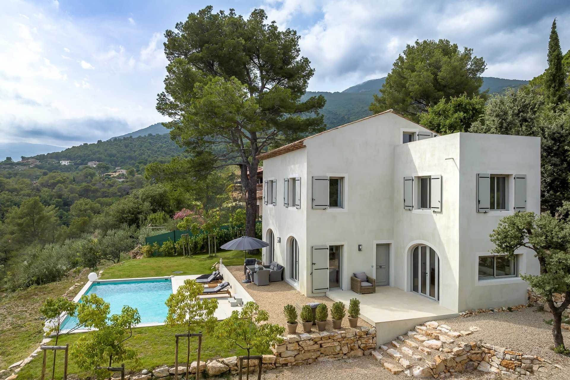 Будинок в Tourrettes-sur-Loup, Provence-Alpes-Côte d'Azur 12008042