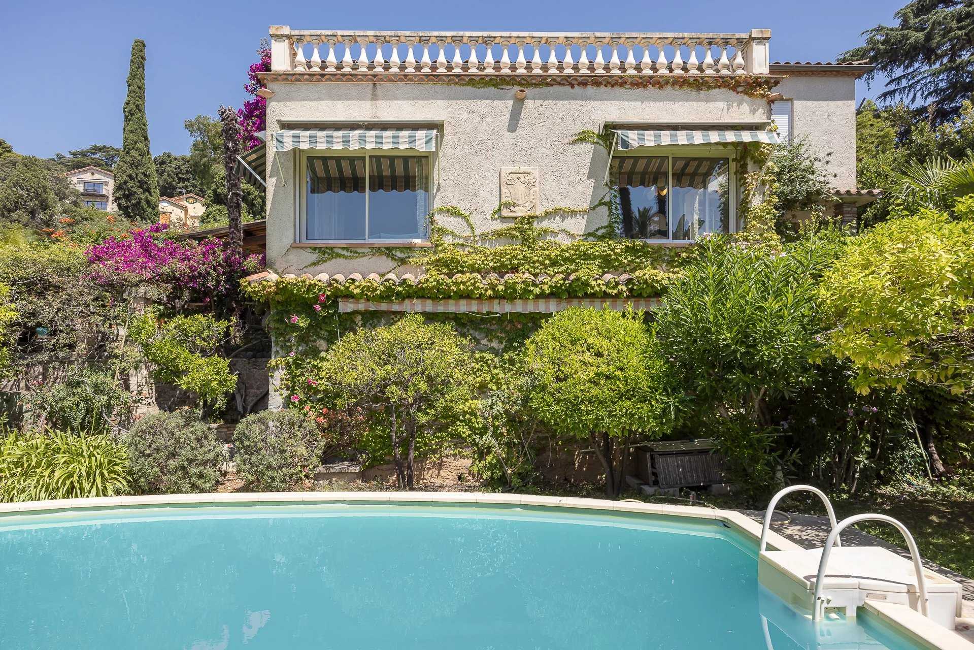 Rumah di Cannes, Provence-Alpes-Cote d'Azur 12008048