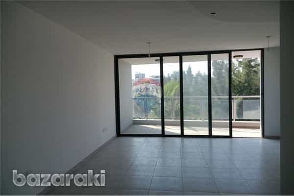 Condominium in Limassol, Lemesos 12009080