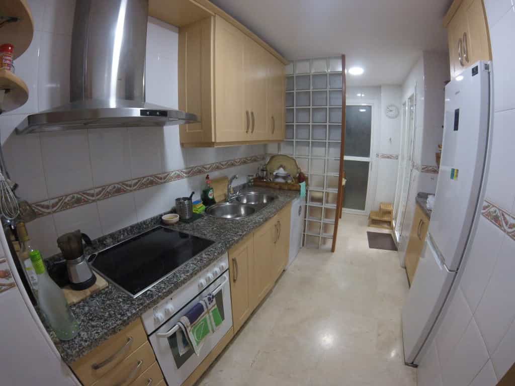 Condominium in Benalmadena, Andalusia 12009133