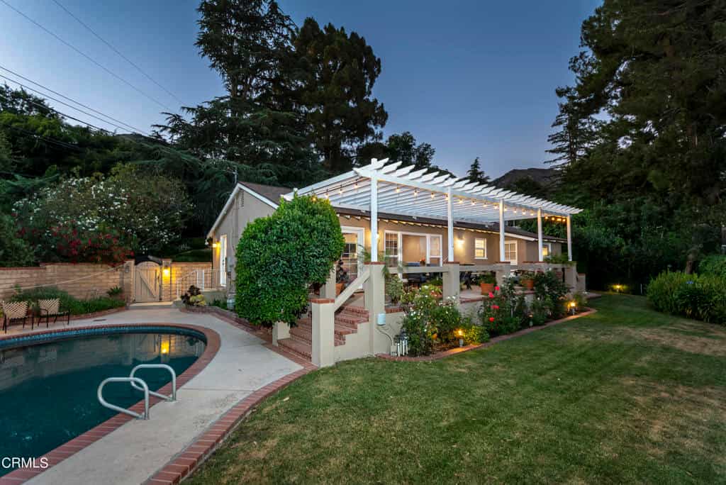 rumah dalam La Crescenta-Montrose, California 12009144