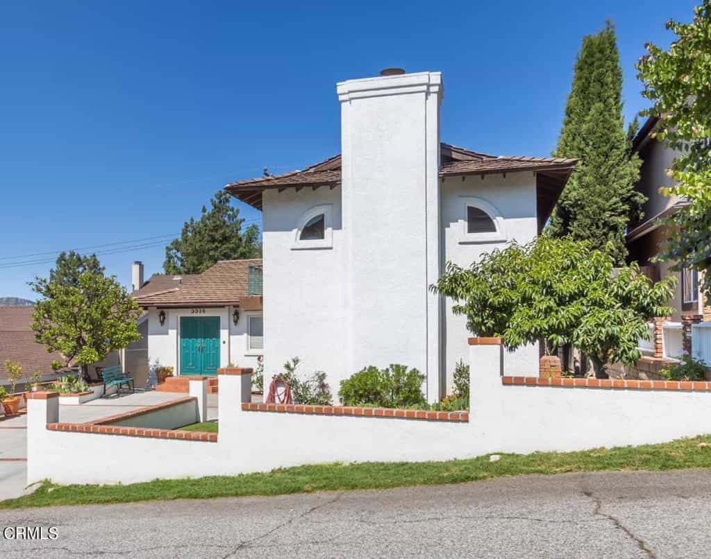 House in La Crescenta-Montrose, California 12009149