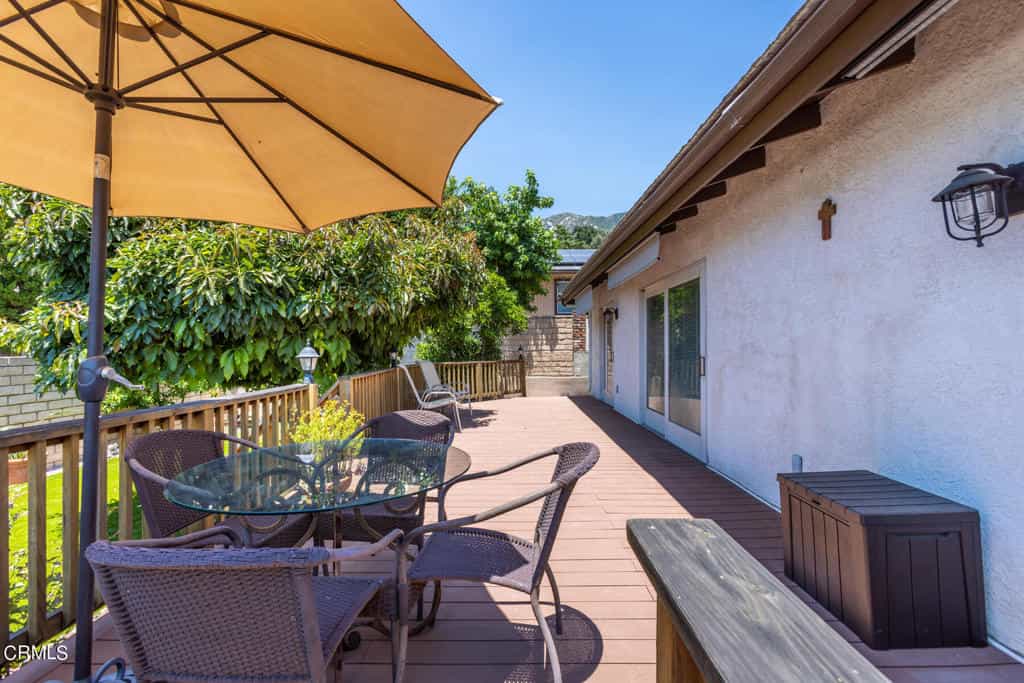 House in La Crescenta-Montrose, California 12009149