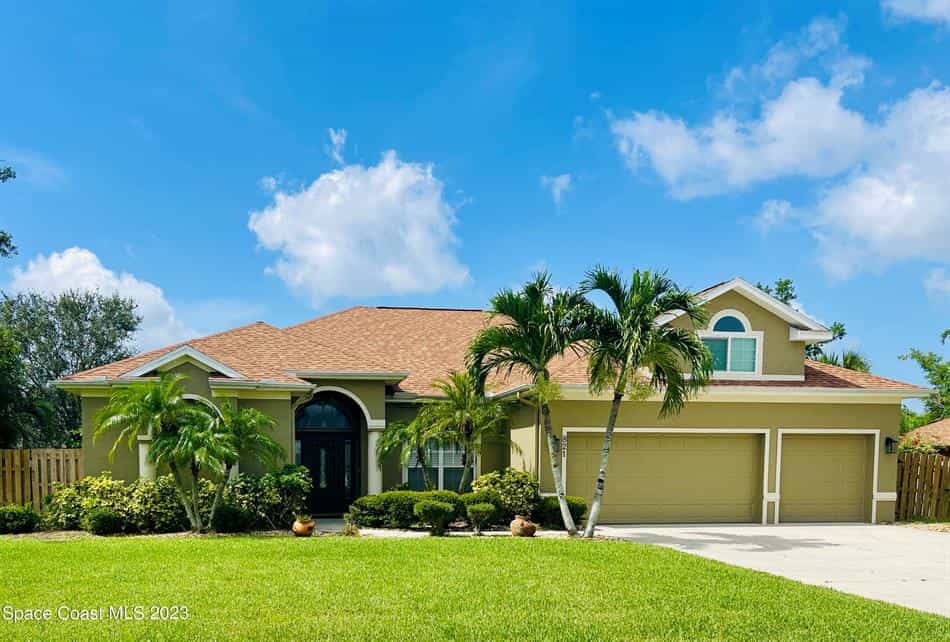 House in Merritt Island, Florida 12010217