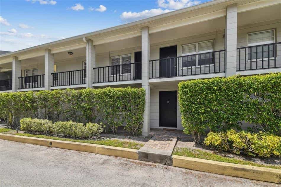 Condominium in Palma Ceia, Florida 12010253