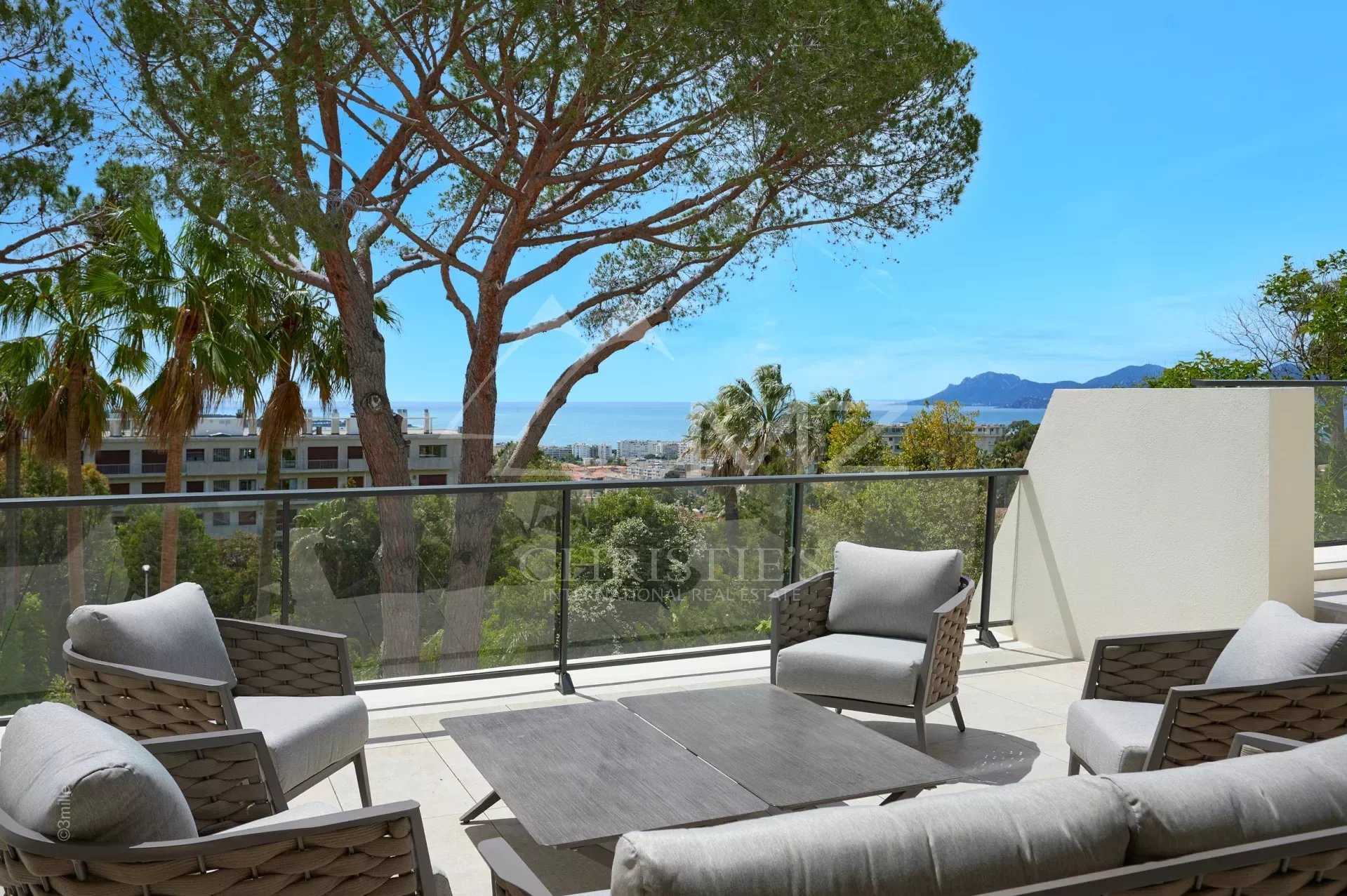 Residential in Cannes, Alpes-Maritimes 12010373