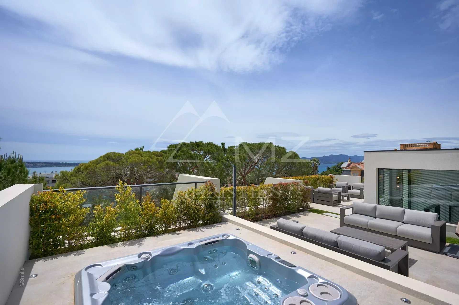 Residential in Cannes, Alpes-Maritimes 12010373