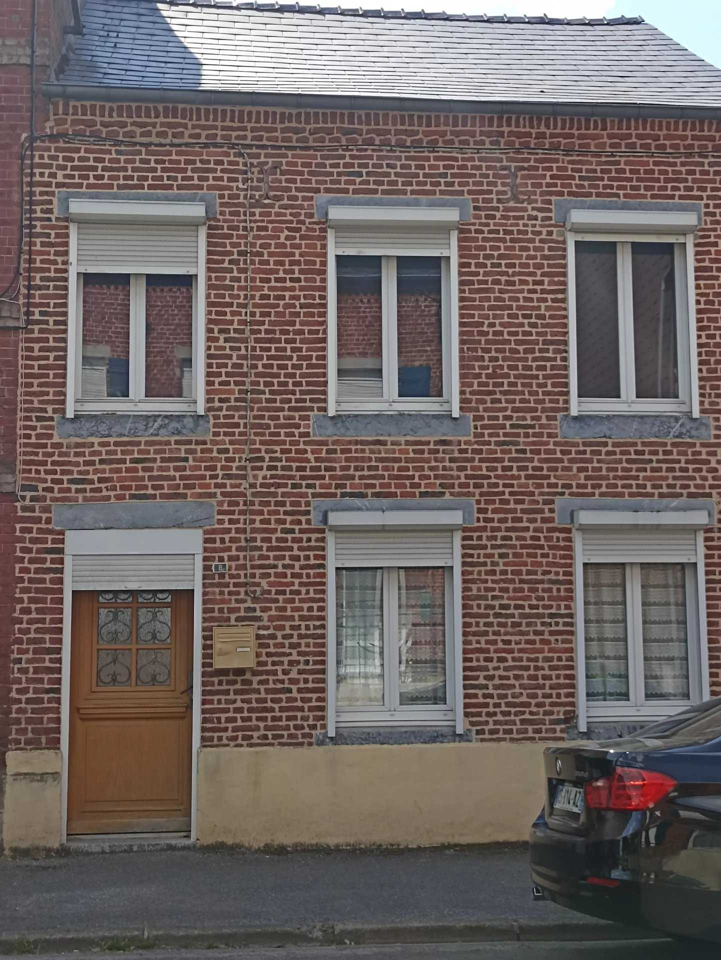 منازل متعددة في Fourmies, Hauts-de-France 12010393