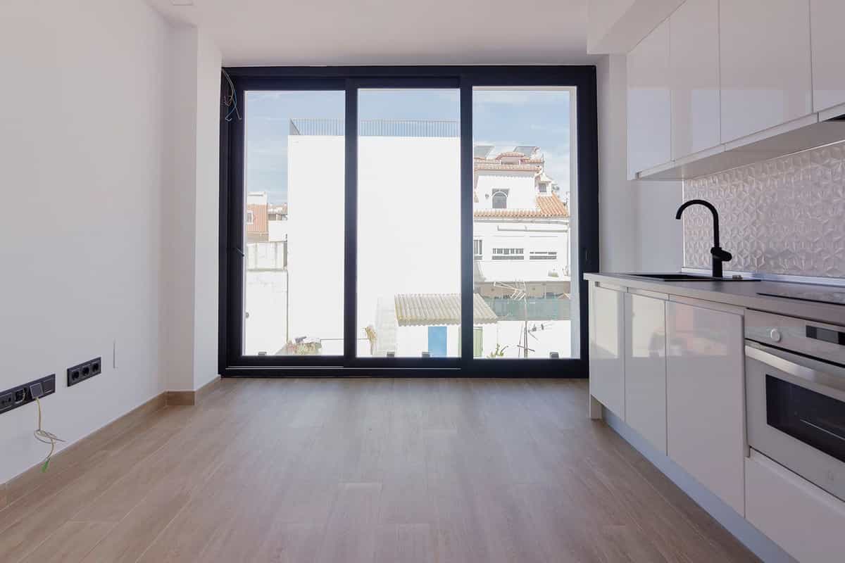 Condominium in Fuengirola, Andalusia 12010874
