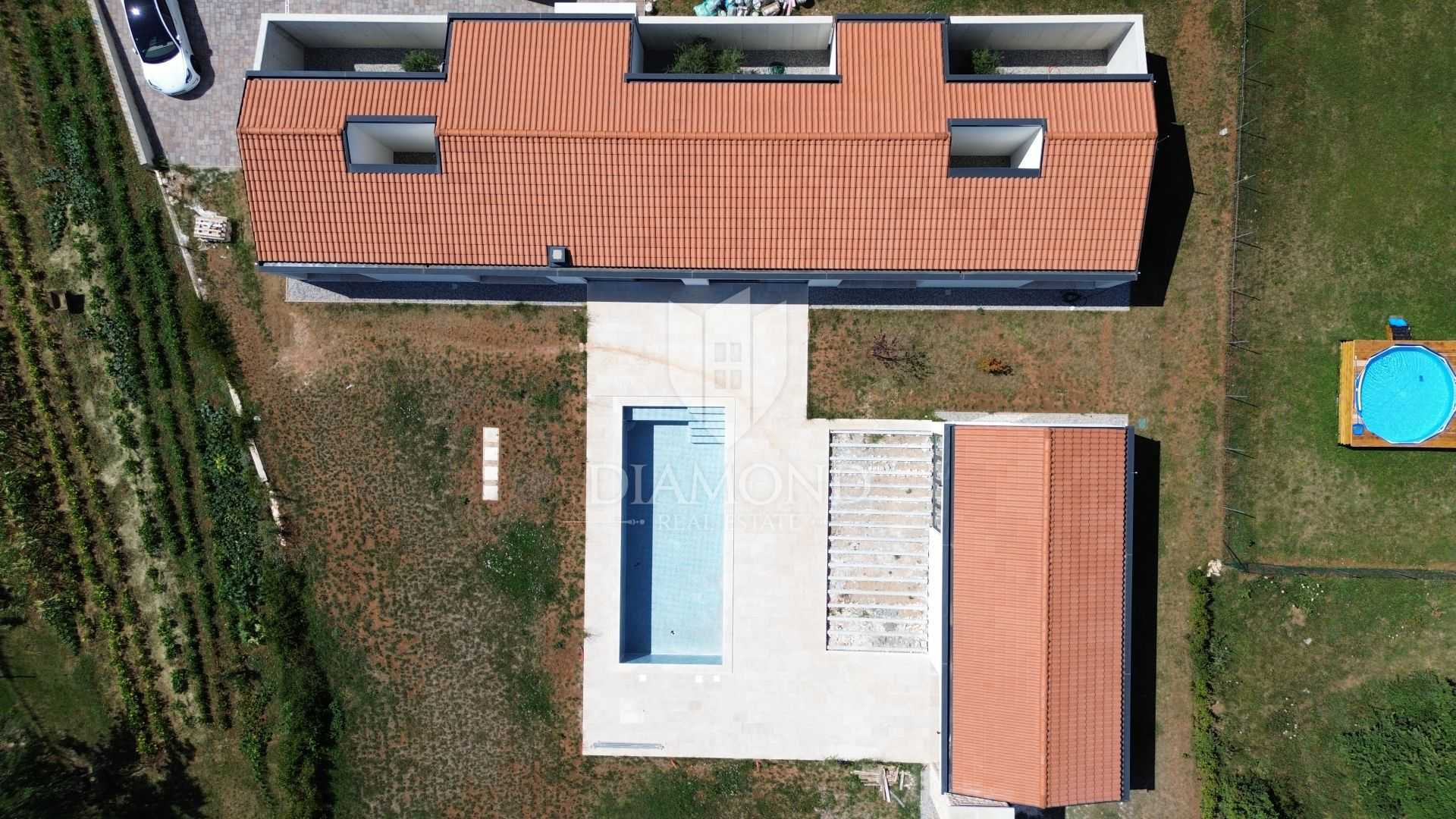 σπίτι σε Krsan, Istarska Zupanija 12010921
