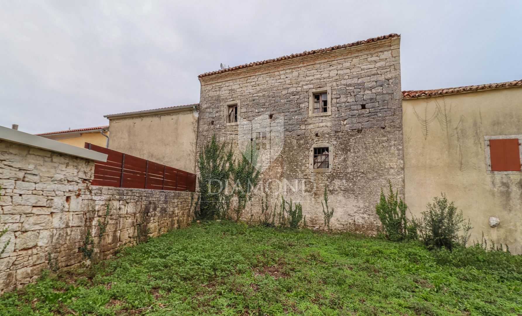 жилой дом в Kanfanar, Istria County 12010929