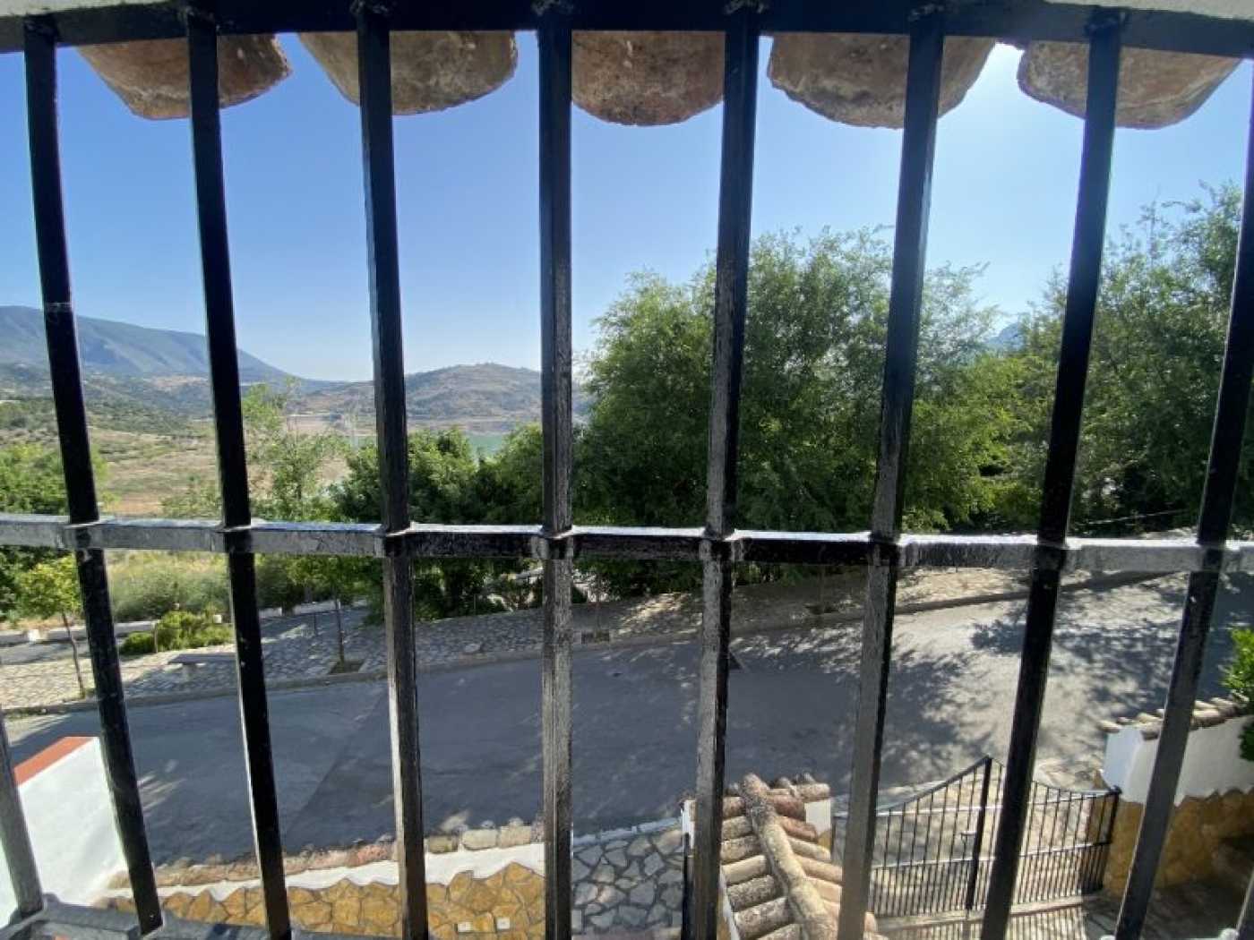 집 에 Zahara de la Sierra, Andalusia 12011173