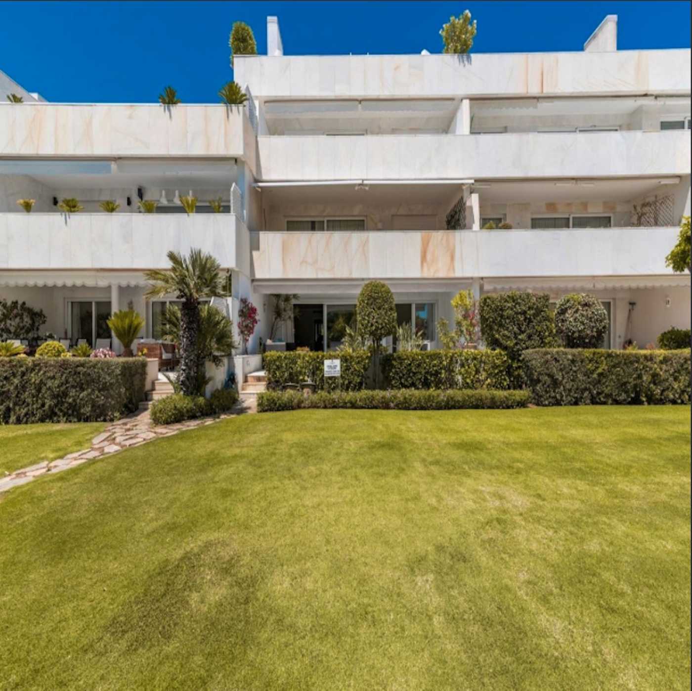 Condominium in Malaga, Andalusia 12011325