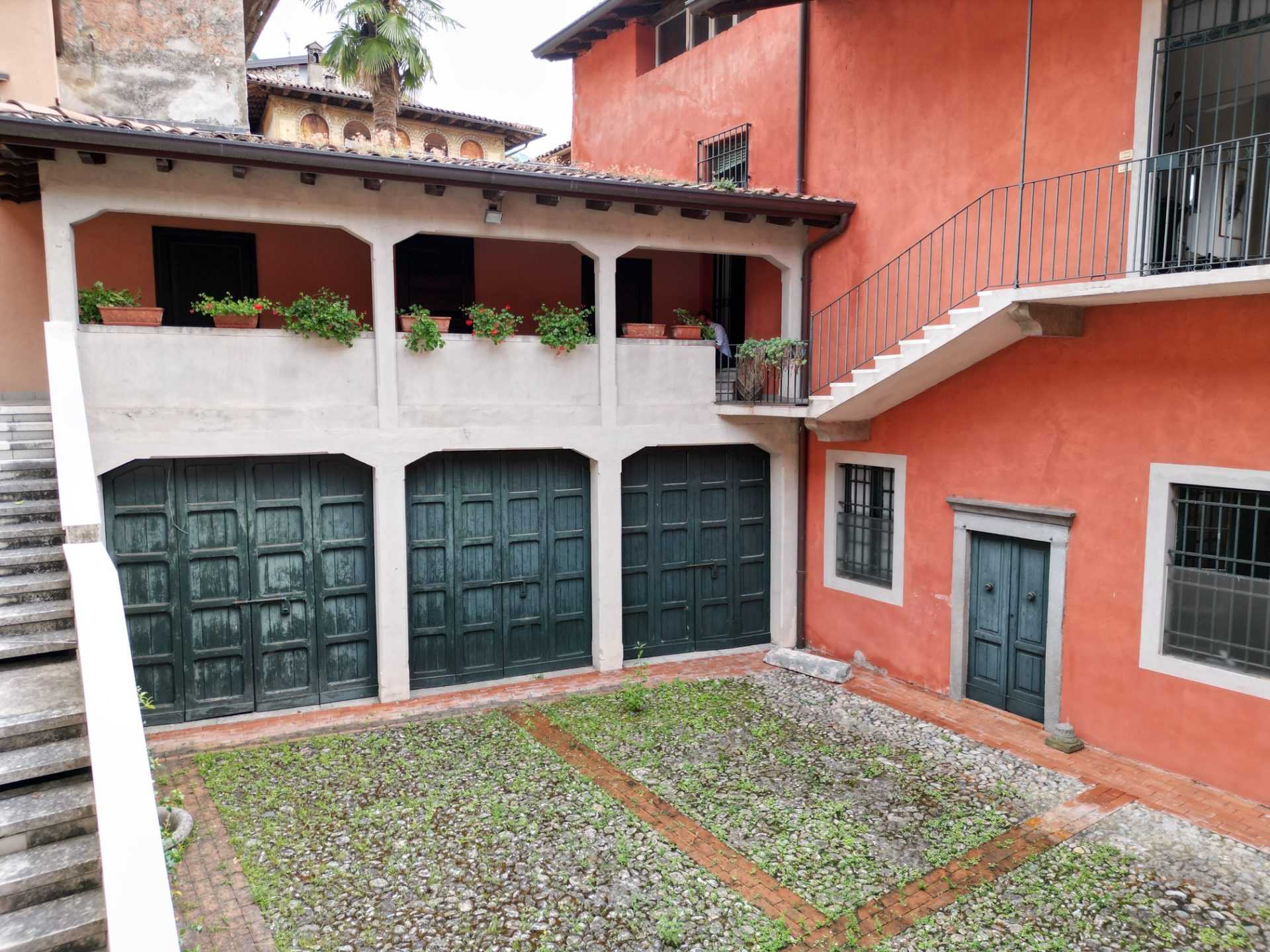 Condominium in Sale Marasino, Lombardy 12012155
