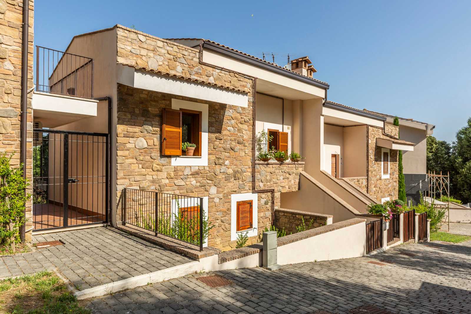 Condominium in Castelmuzio, Tuscany 12012410