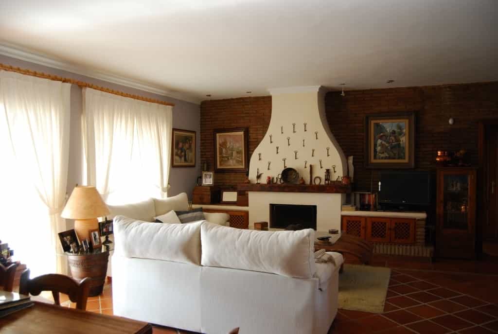 σπίτι σε Alhaurin de la Torre, Ανδαλουσία 12012583