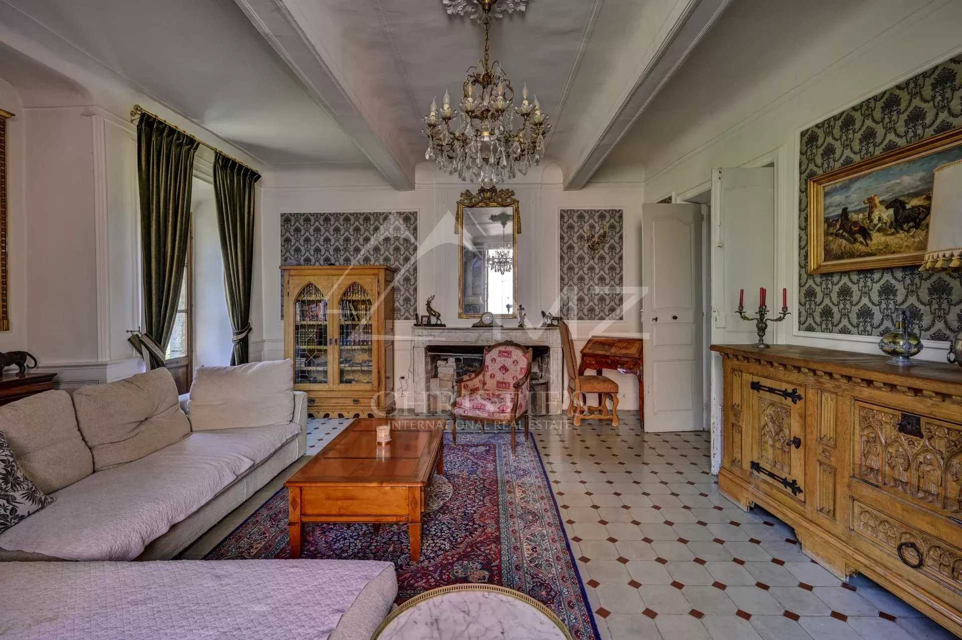 Talo sisään Sisteron, Alpes-de-Haute-Provence 12013322